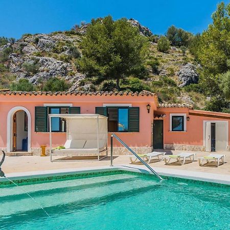 Villa With Private Mountain Ideal Runners Trailers Near Beach Approx 5 Min Walking Beach,Property Belong Puerto Pollensa Villas And Apartments Exteriér fotografie