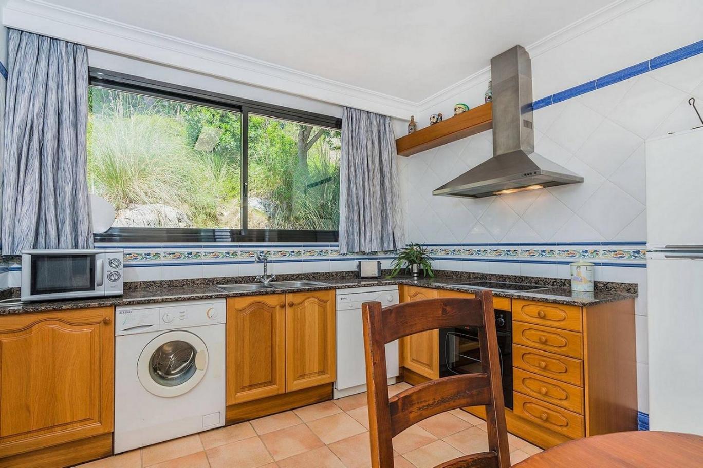 Villa With Private Mountain Ideal Runners Trailers Near Beach Approx 5 Min Walking Beach,Property Belong Puerto Pollensa Villas And Apartments Exteriér fotografie