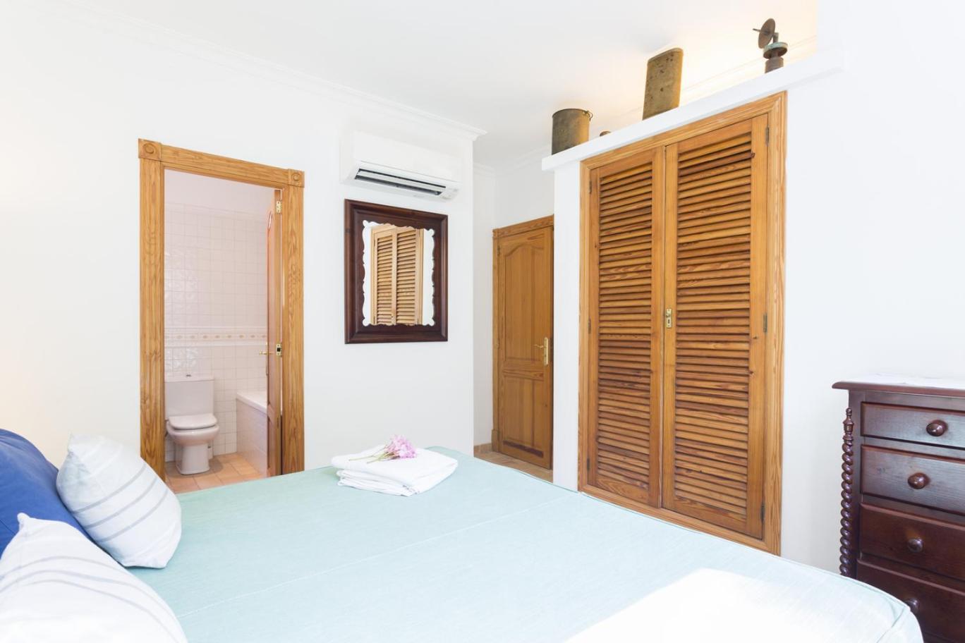 Villa With Private Mountain Ideal Runners Trailers Near Beach Approx 5 Min Walking Beach,Property Belong Puerto Pollensa Villas And Apartments Exteriér fotografie